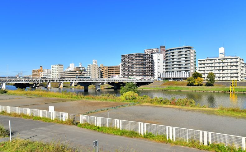 横浜市「綱島駅」周辺の住みやすさは？在住歴25年の私が魅力や体験談を紹介