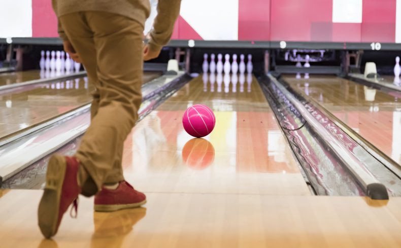ボウリングを趣味にしよう！最高スコア200超えの私が魅力や始め方を紹介