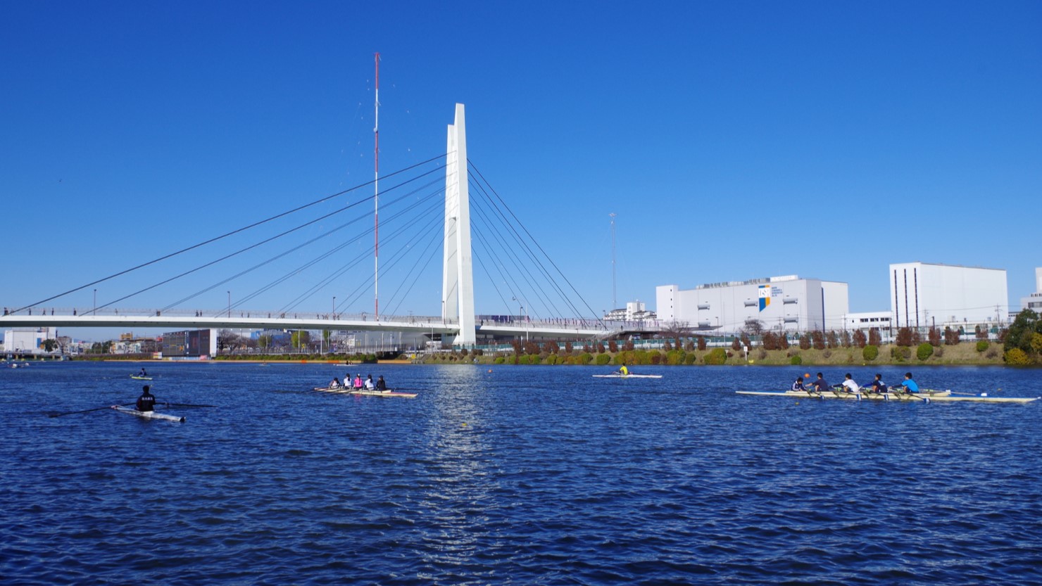 戸田公園の池と橋