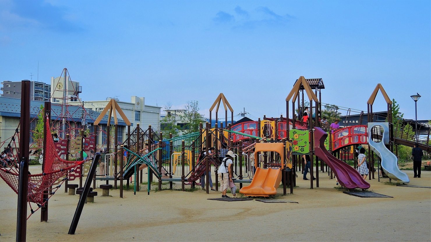 梅小路公園内‘‘すざくゆめ広場‘‘