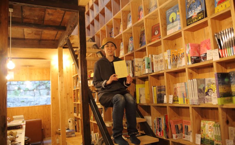 大阪・谷町六丁目駅 海外マンガを楽しめる「書肆喫茶mori」のある街 ～書店のある街で暮らそう～