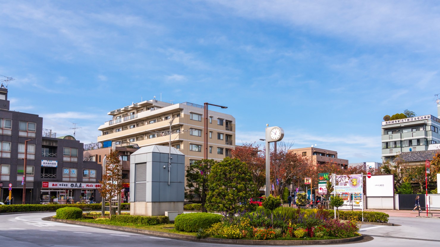 飛田給駅の駅前風景