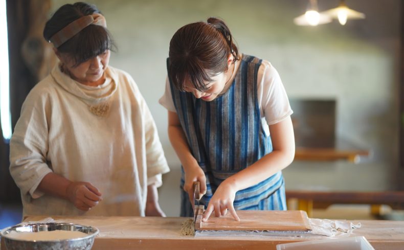 「蕎麦打ち」を自分でしてみませんか？必要な道具・打ち方など料理人が解説