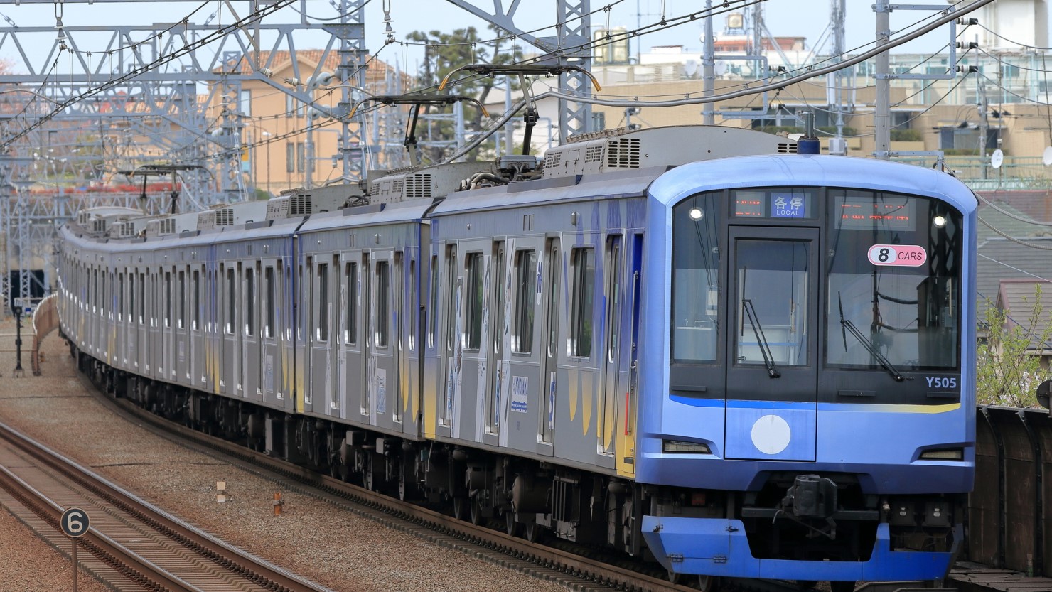 横浜市西区から中区を結ぶみなとみらい線