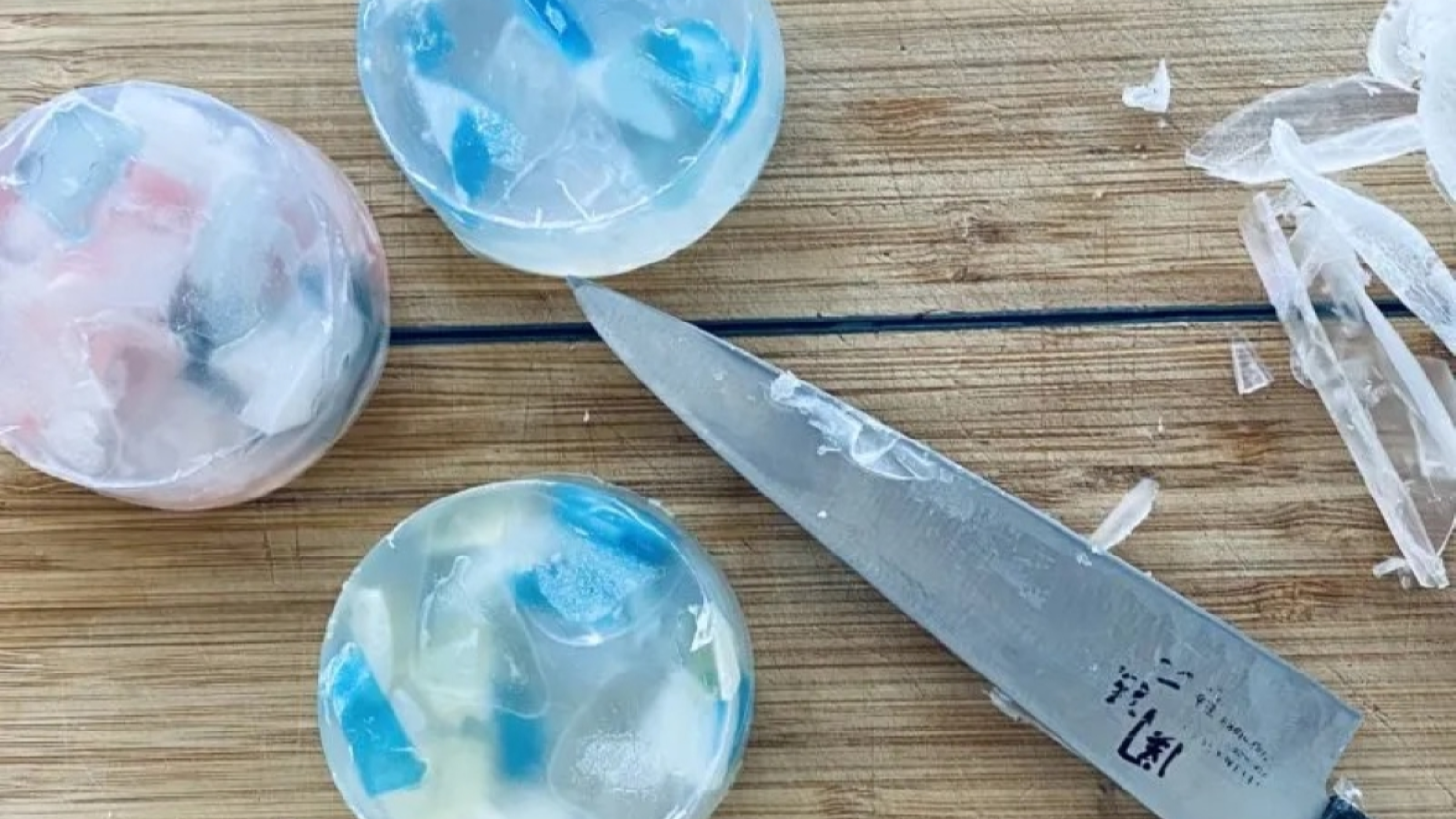 紙コップから外した宝石石鹸