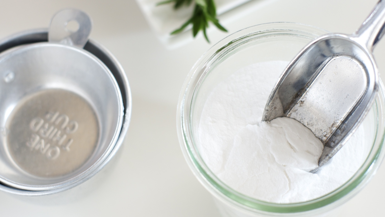 重曹を入れ替える様子