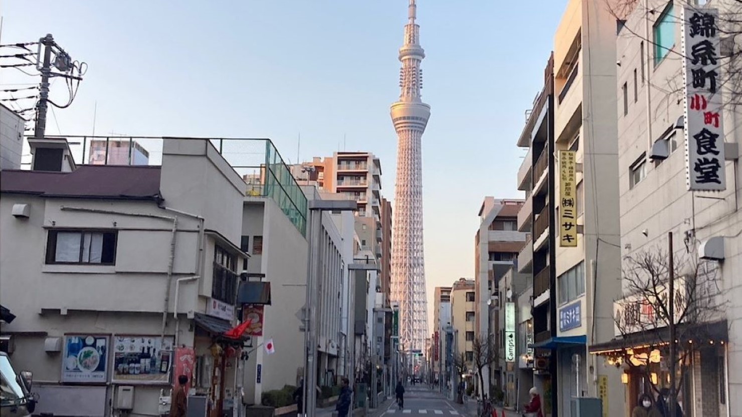 錦糸町駅前のタワービュー通り