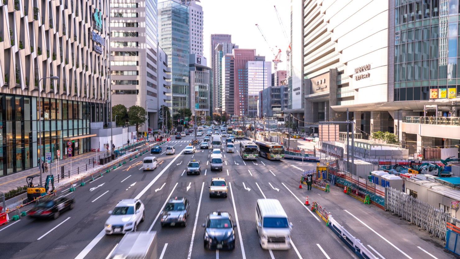 大阪駅前・都市風景
