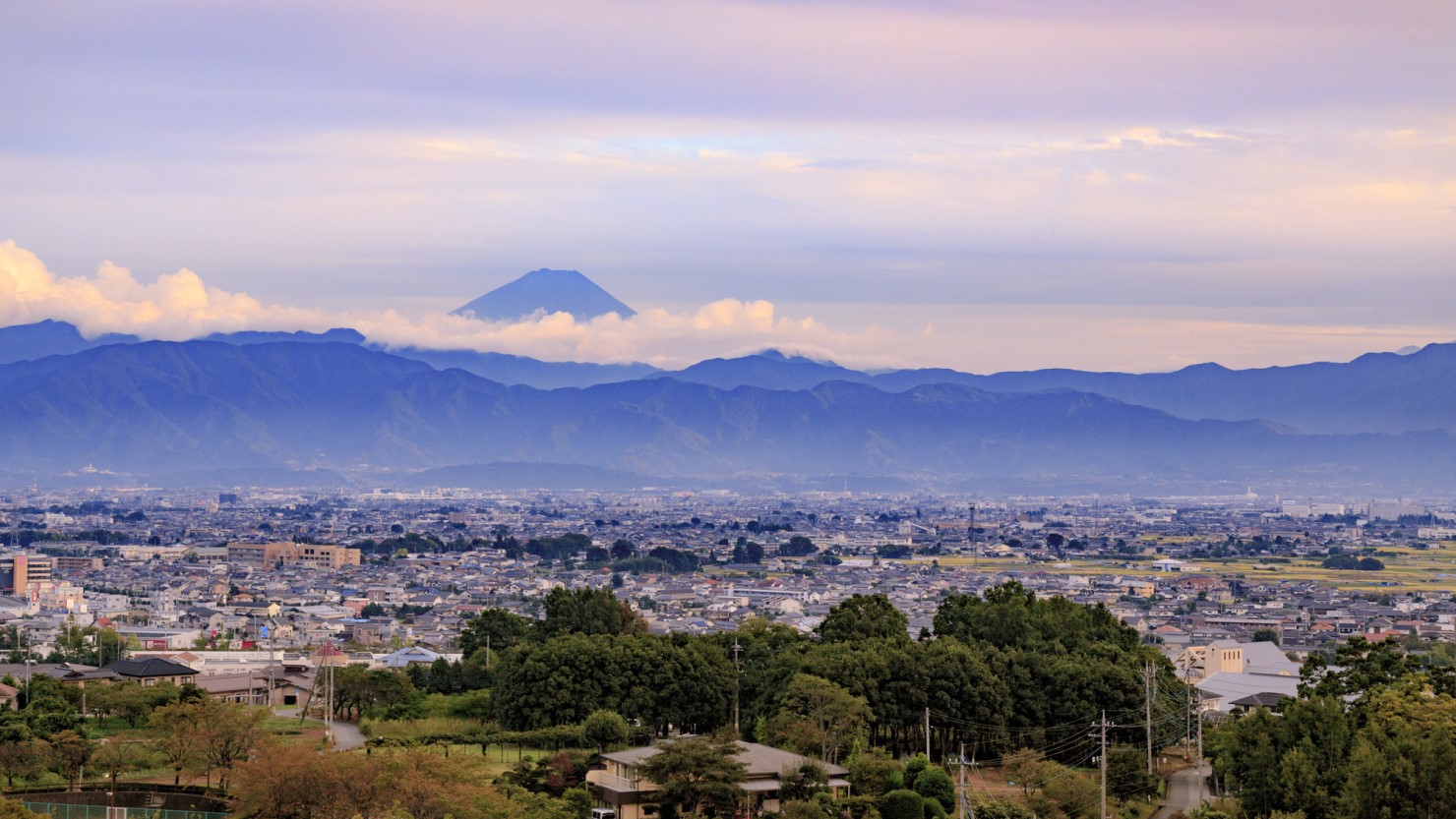 甲斐市から見える富士山
