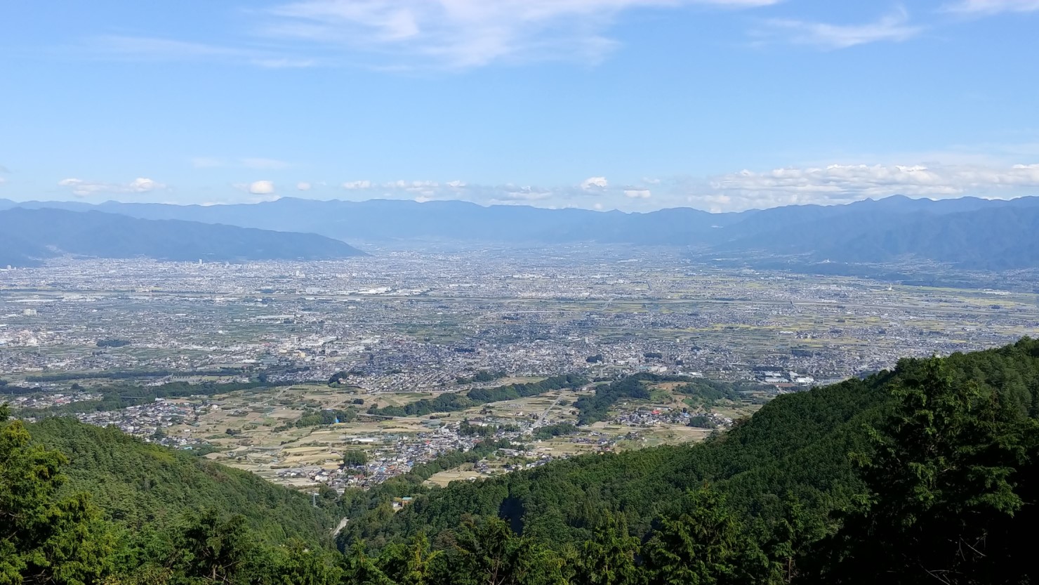 開放的でのんびりとしている南アルプス市