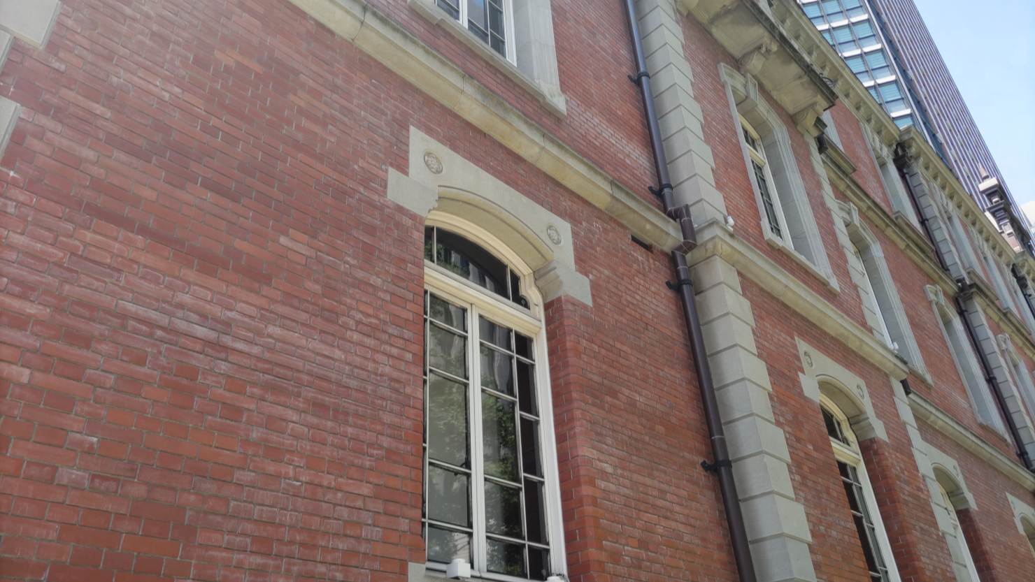 三菱一号館美術館周辺