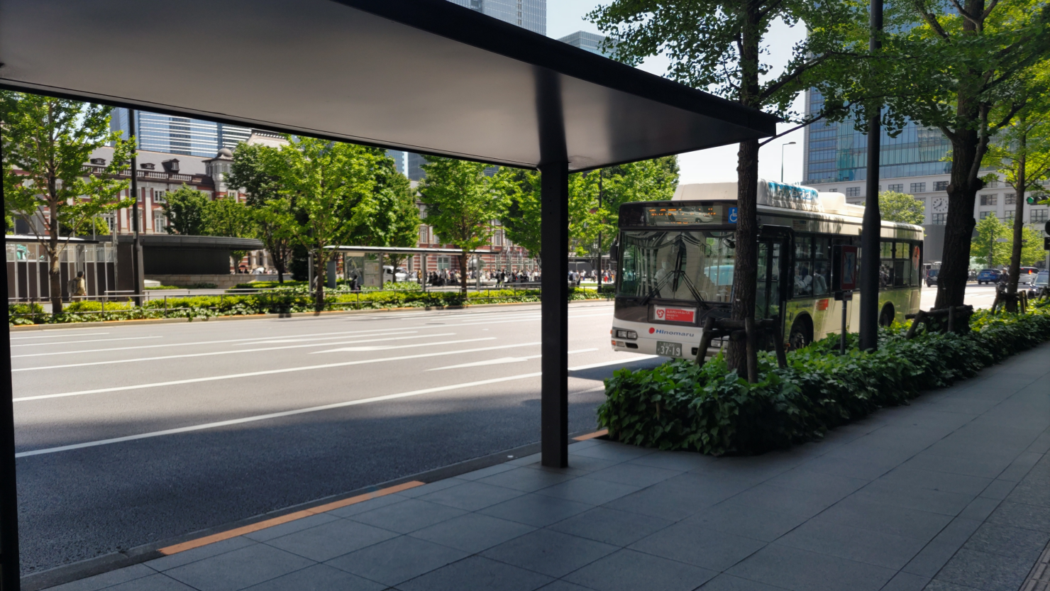 無料巡回バス・丸の内シャトル