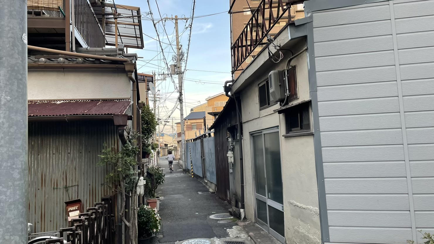 下町風情が残る放出駅周辺