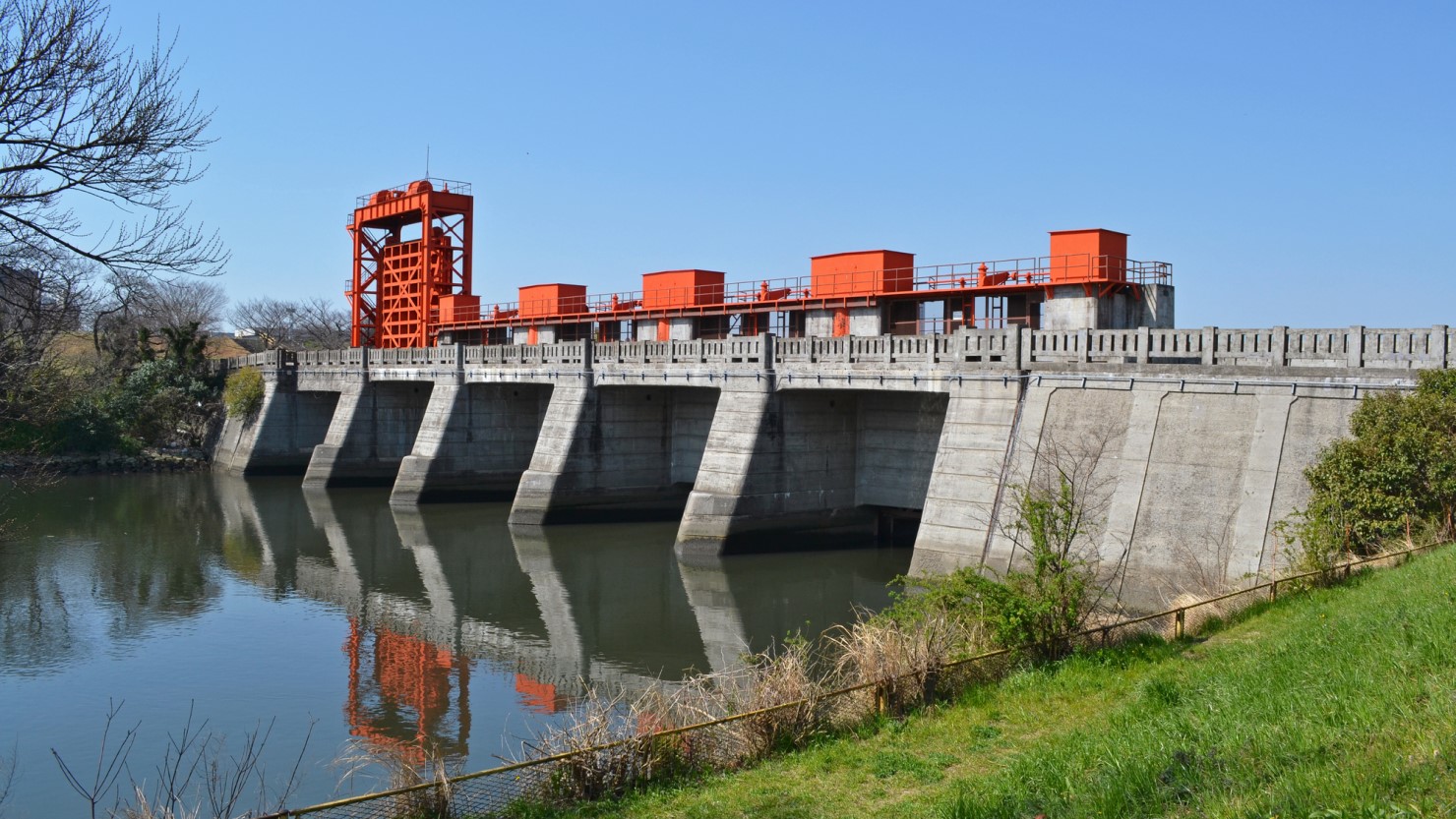赤羽のシンボルでもある「旧岩淵水門」