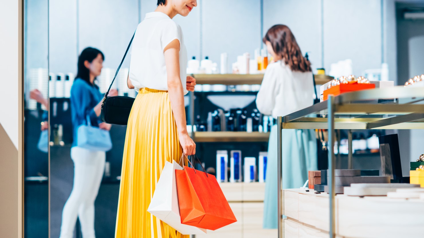 大型のショッピング・モールは鴨居駅周辺の大きな魅力