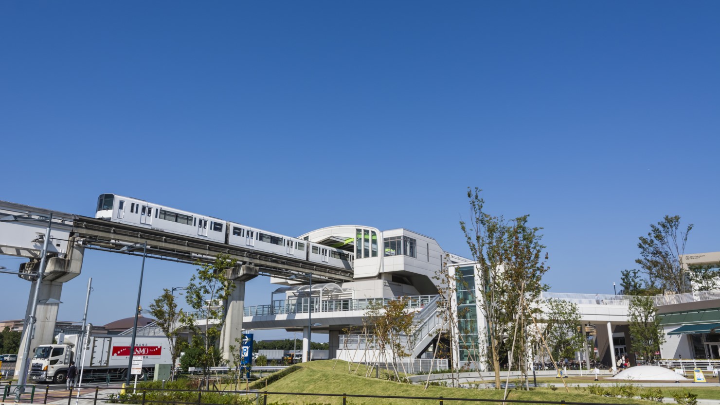 立飛駅周辺は高い建物がなく見晴らしがいい