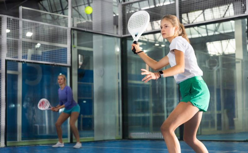 海外で人気のスポーツ「パデル」を始めてみよう！体験者の私が魅力と楽しみ方を紹介