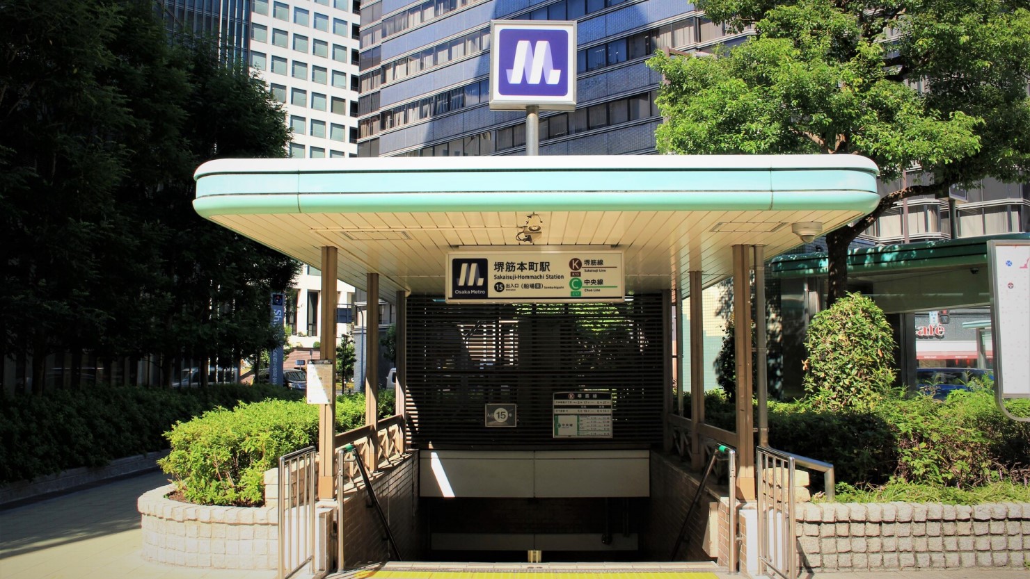 大阪メトロ堺筋本町駅