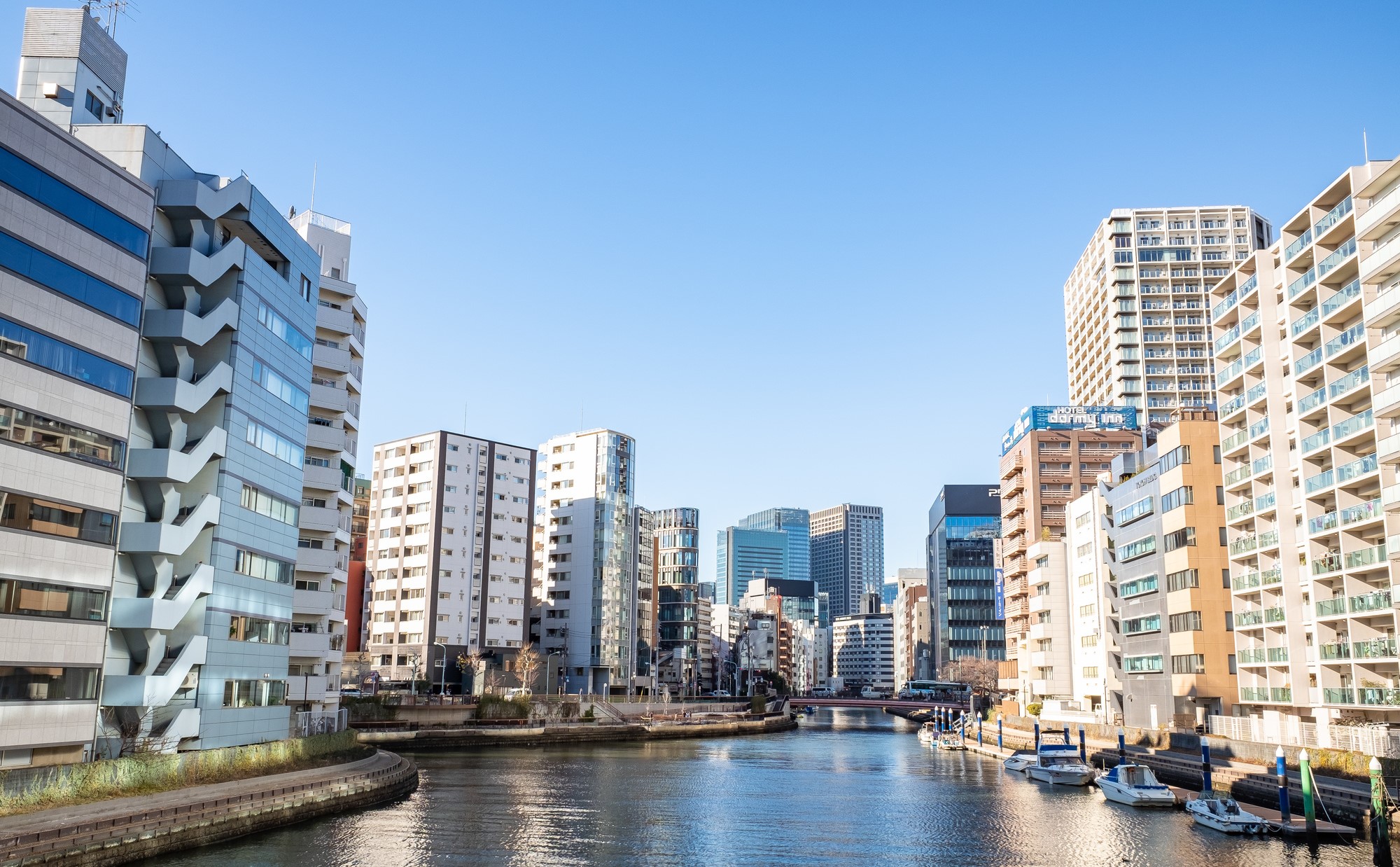 東京都「茅場町駅」周辺の住みやすさは？在住歴12年の私が街の魅力やおすすめスポットを紹介