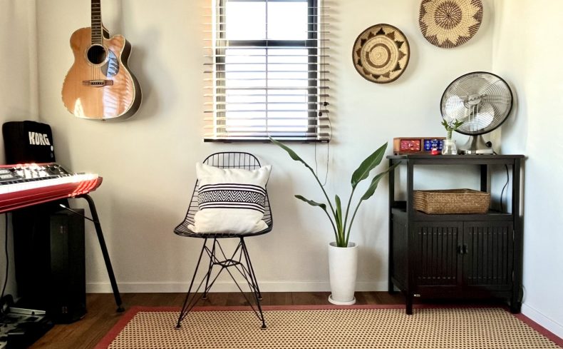 リゾート気分を演出する植物”ストレリチア・レギネ”。育て方や飾り方のコツは？