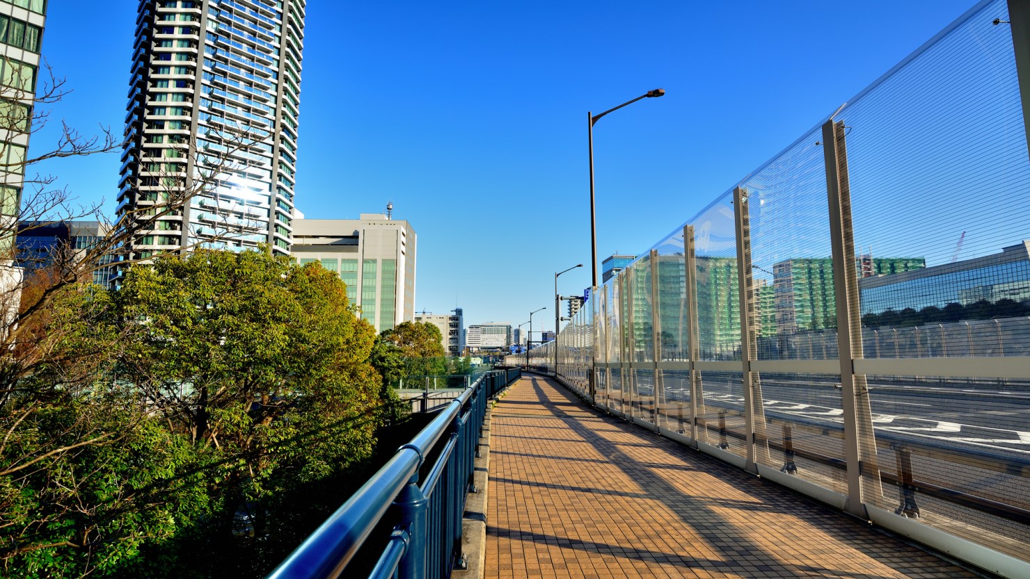 中央区勝どきの高層マンション群の風景　　
