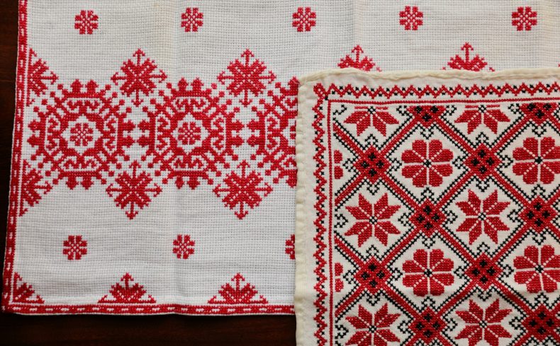 大阪・谷町六丁目の東欧雑貨店「チャルカ」に行ってみた。自然と人が行き来する公民館のような空間