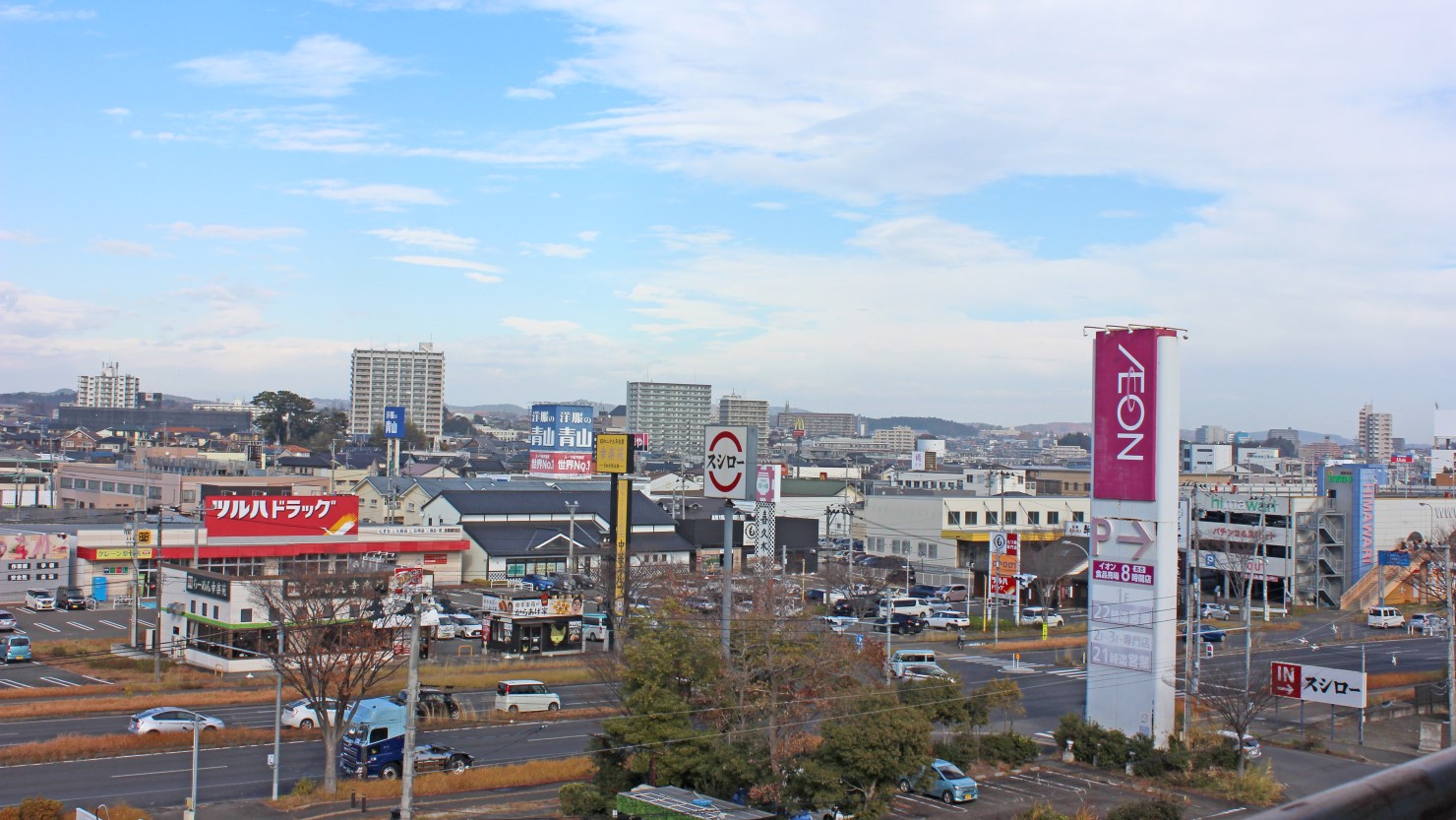 商業施設が充実している町前エリア