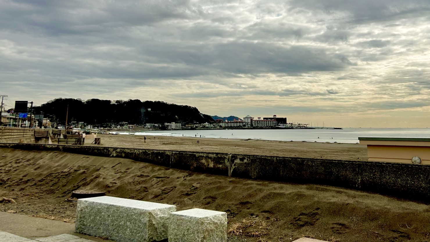 サンセットが楽しめる由比ガ浜海岸