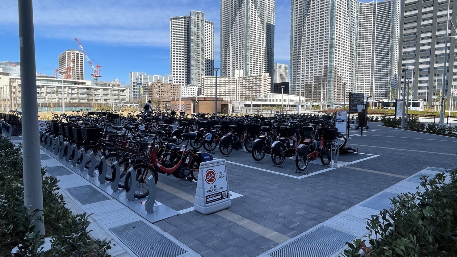 晴海フラッグ内での最大のポート「B4-53.晴海五丁目ターミナル」の様子です