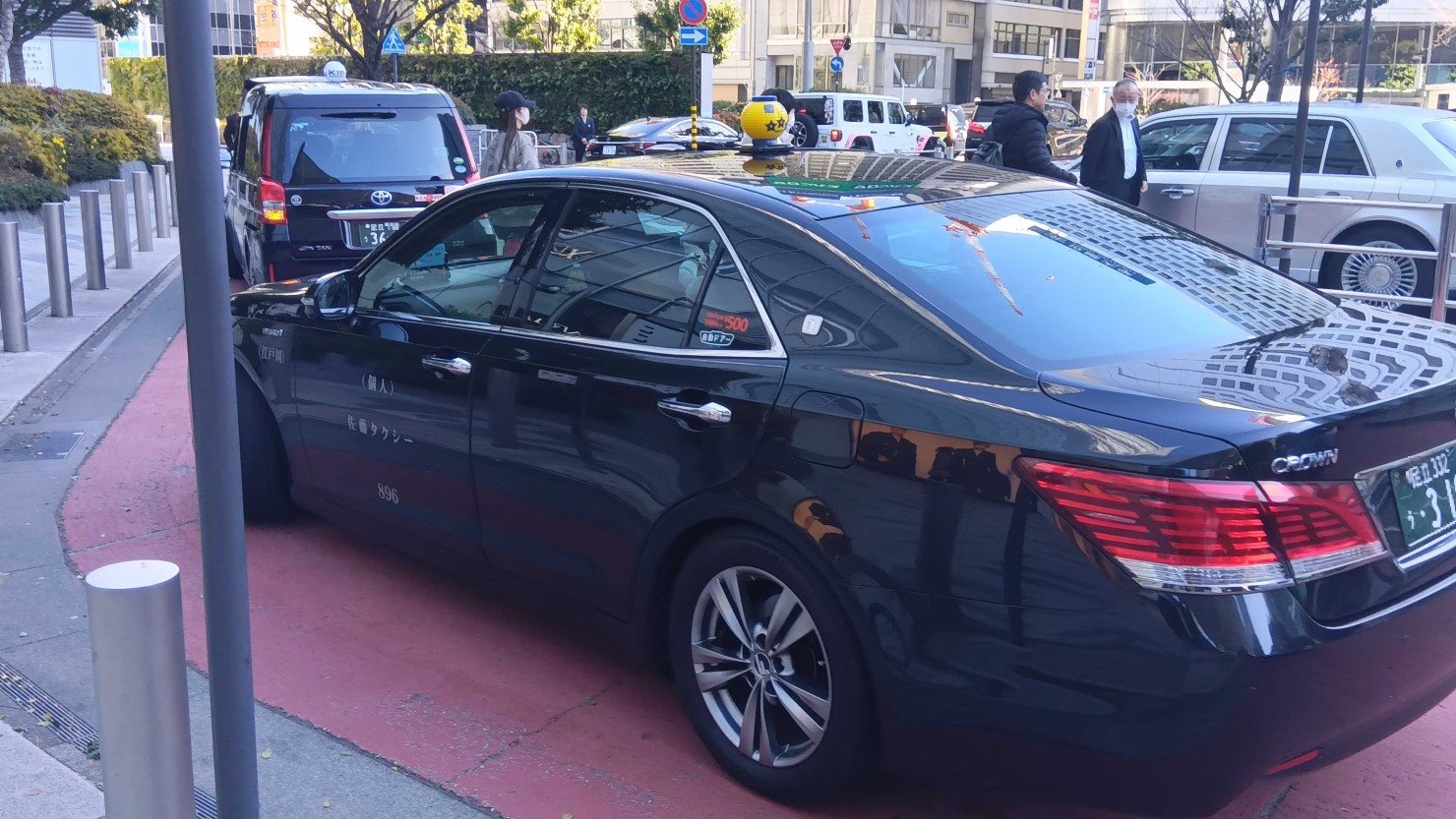 今回乗せてくれたタクシー