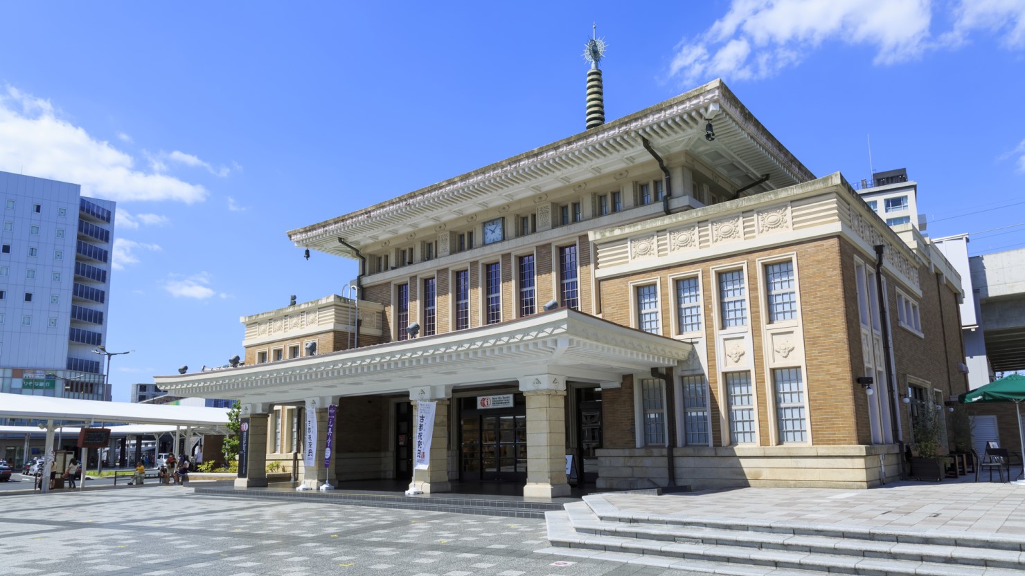 奈良駅前風景・旧駅舎