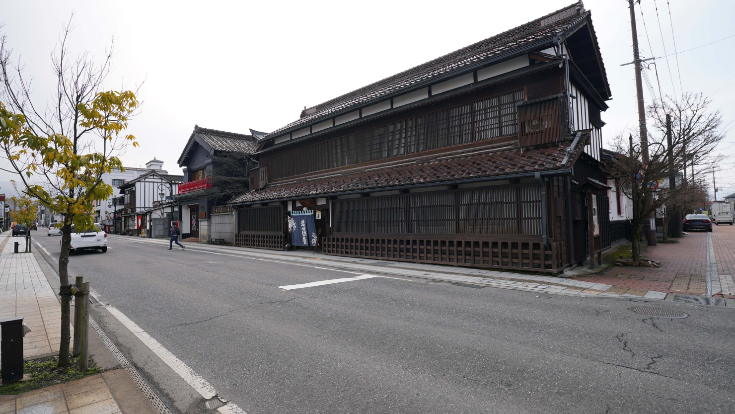 レトロな街歩きが楽しめる七日町駅エリア