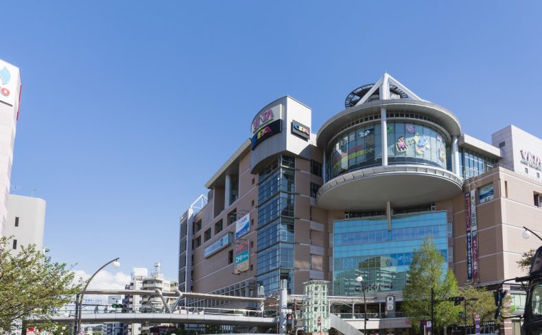 東京都「聖蹟桜ヶ丘駅」周辺は都会と自然が共存する街！在住歴2年の私が魅力と住みやすさを紹介