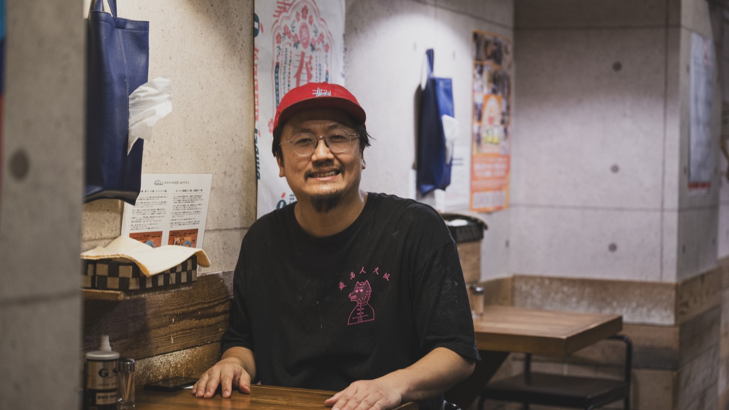 修行時代を振り返って、「辞めたいと思ったことは一度もない、アパレルを辞めてこれしかないと思って続けていた」とその当時の覚悟を笑顔で話す木下さん。