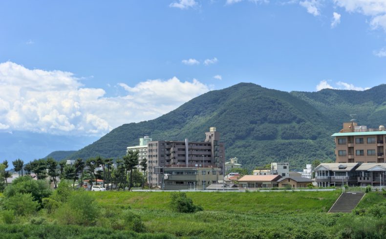 山梨県「笛吹市」の子育て事情を紹介！子連れ移住におすすめの魅力満載の街