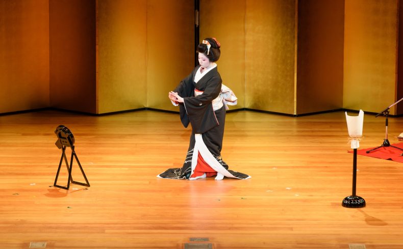 日本舞踊の魅力とは？歴2年の私が現代女性におすすめしたい理由