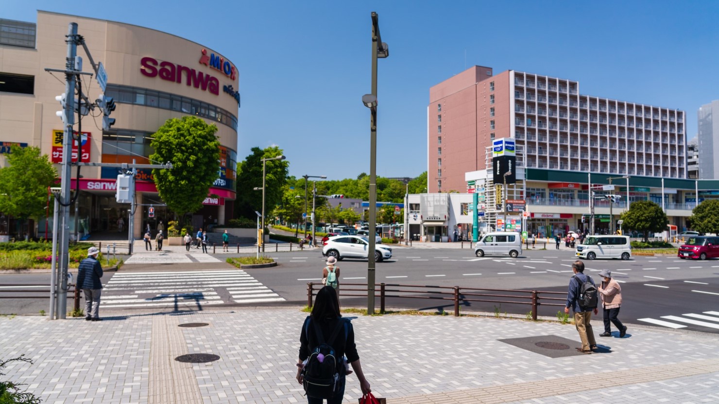 八王子みなみ野駅前の風景
