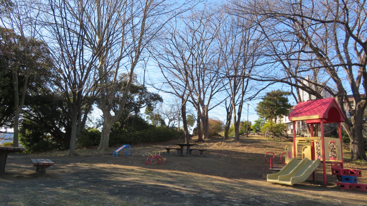 大口駅前公園。春には桜が満開に