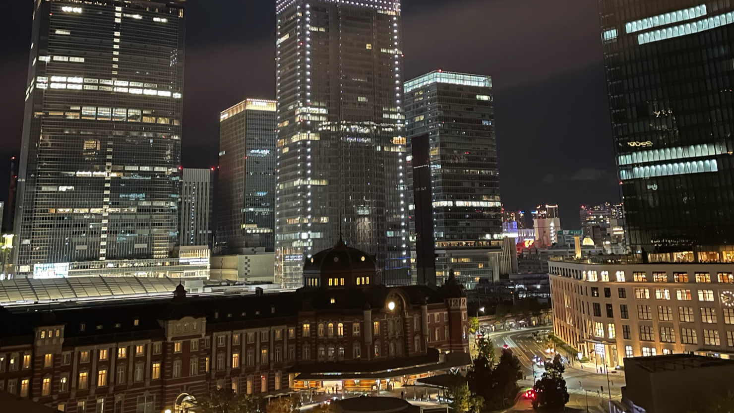 丸の内ハウスの併設テラスからの景色