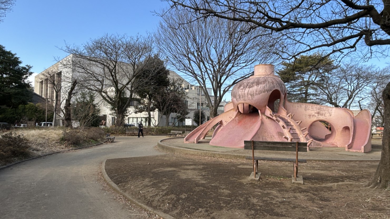 タコの遊具が特徴的な田無市民公園（通称タコ公園）