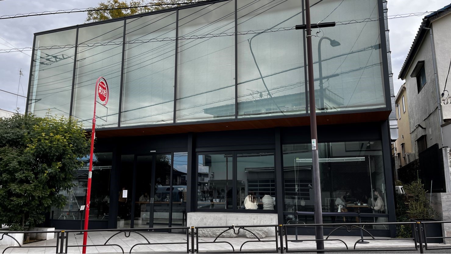 休日には行列が絶えないOGAWA COFFEE LABORATORY