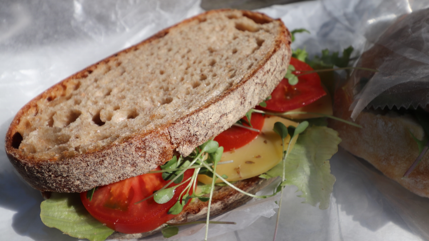 つくばにはおいしいパン屋さんが多数ある／写真は人気店のサンドイッチ