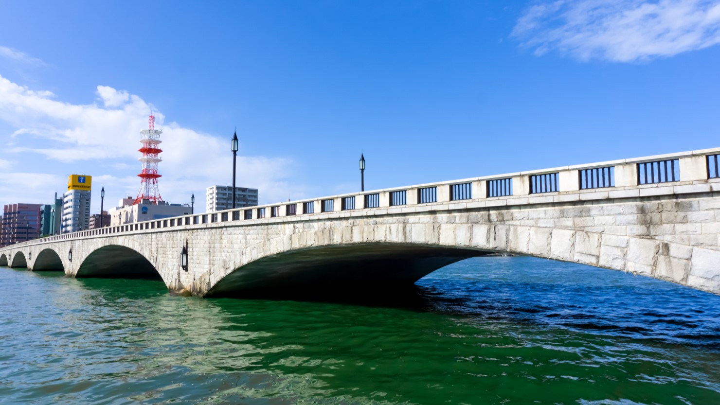 新潟県信濃川と萬代橋
