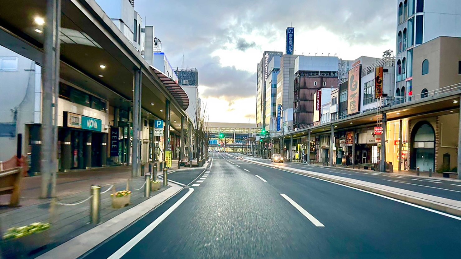 ほどよく都会な郡山駅前
