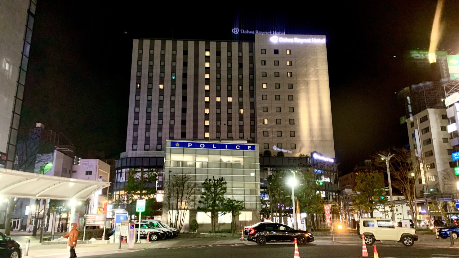 郡山駅西口ロータリーには交番が隣接