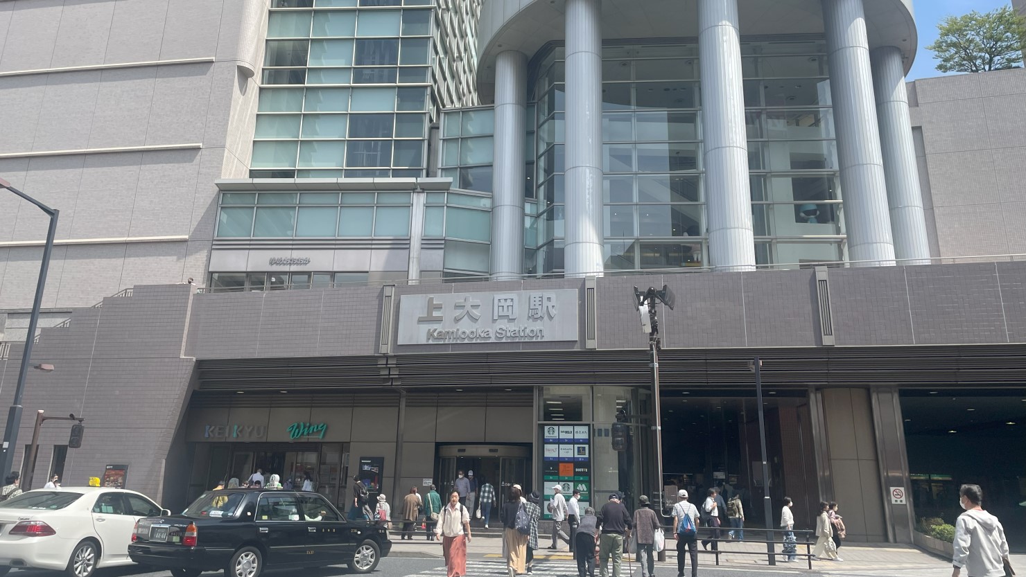 上大岡駅の入口