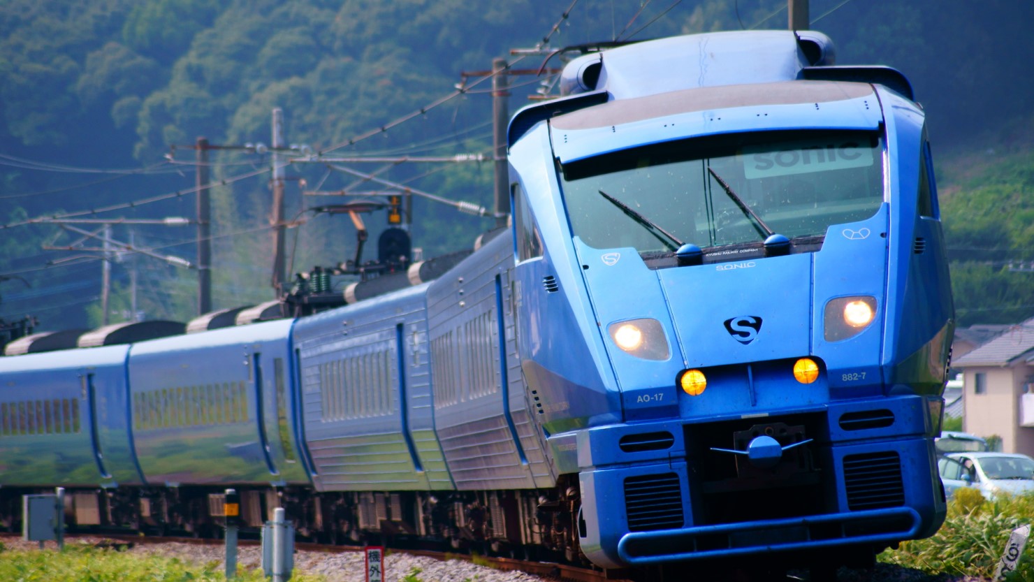 大分博多間を結ぶ883系特急ソニック