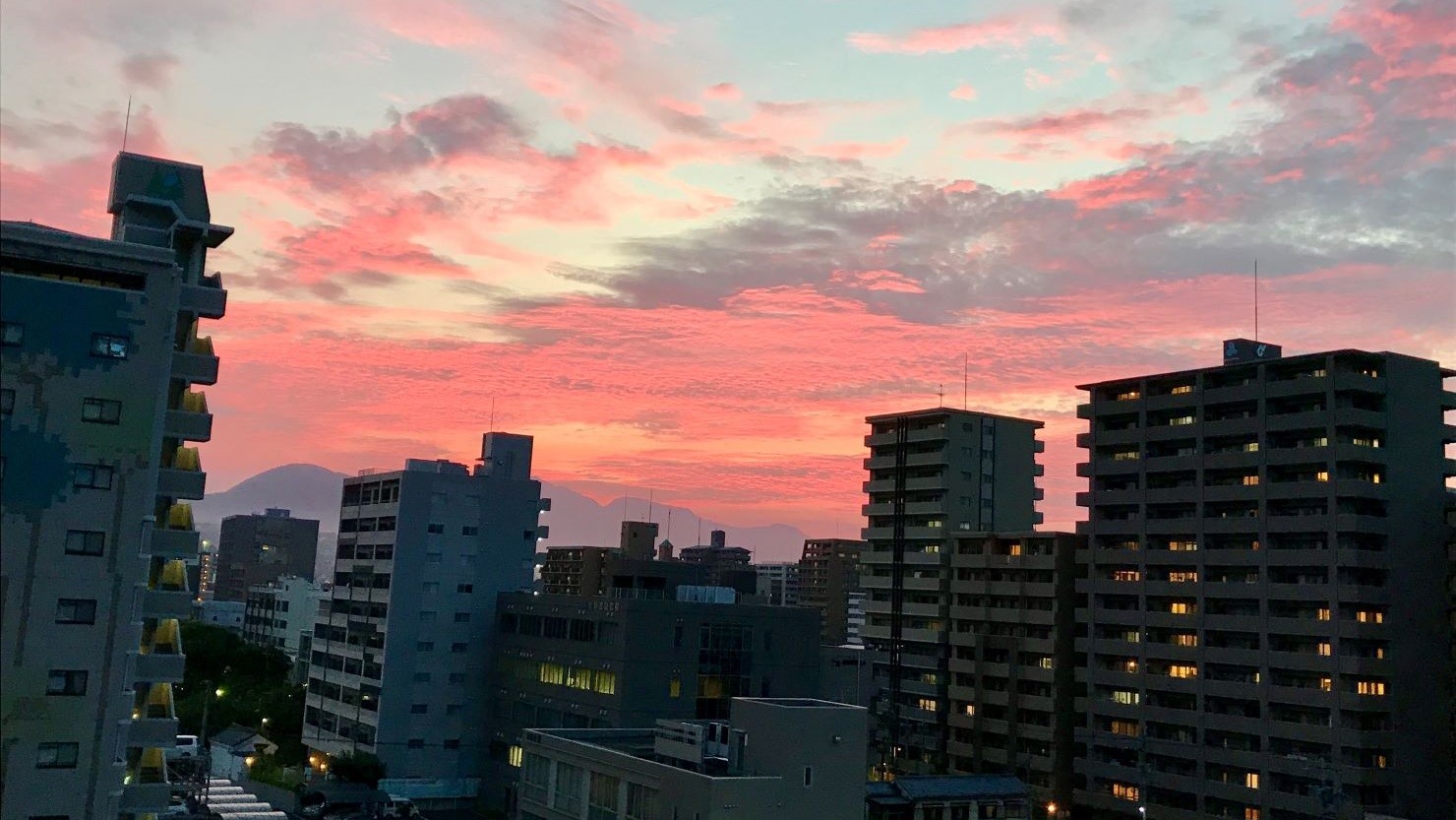夕暮れの城崎町