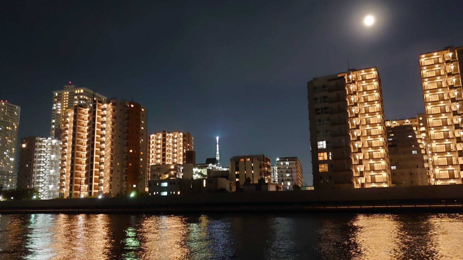 隅田川河川敷からの夜景
