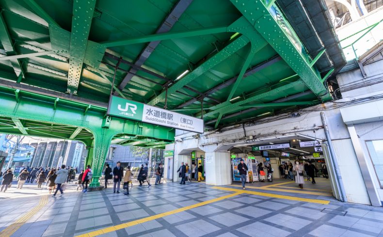 水道橋駅の住みやすさとは？ 抜群の交通利便性に、活気と落ち着きが同居する街
